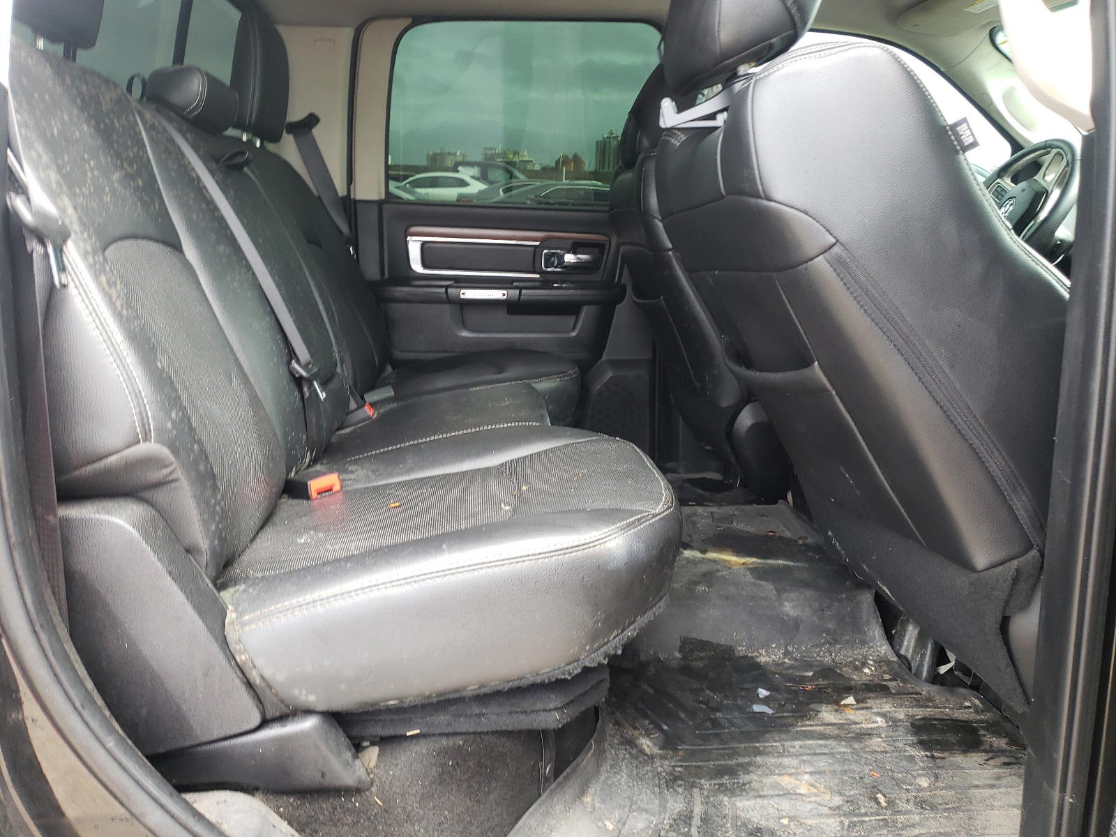 Photo 6 from auction – 2016 RAM 2500 LARAM with VIN 3C6UR5FL2GG108879