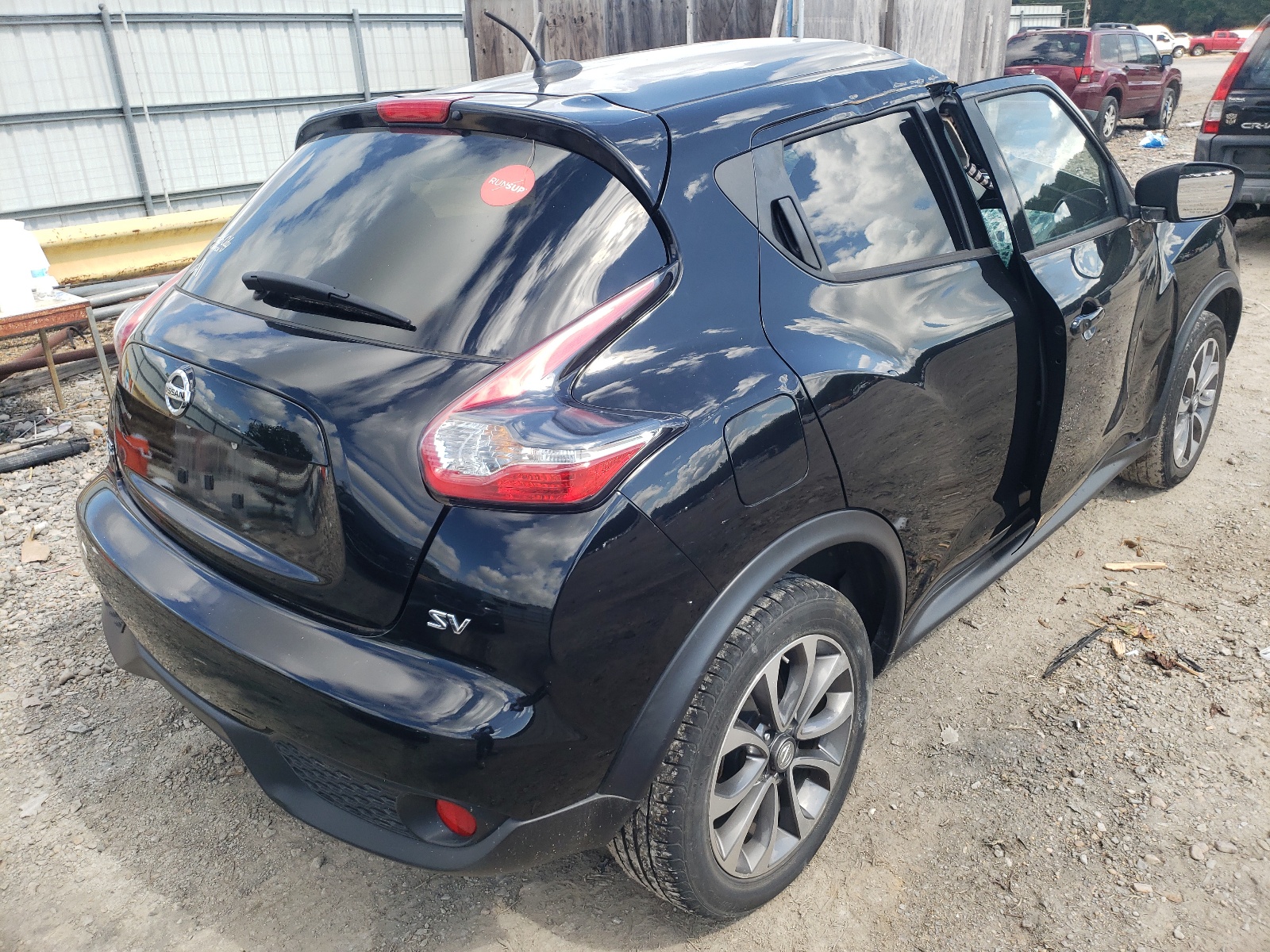 Zdjęcie 4 z aukcji – 2017 NISSAN JUKE S z VIN JN8AF5MRXHT703046