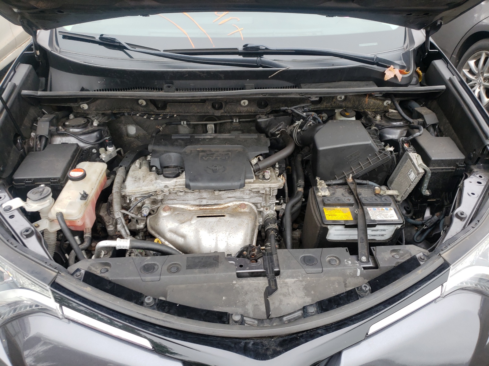 Photo 7 from auction – 2016 TOYOTA RAV4 LE with VIN JTMBFREV9GJ051419