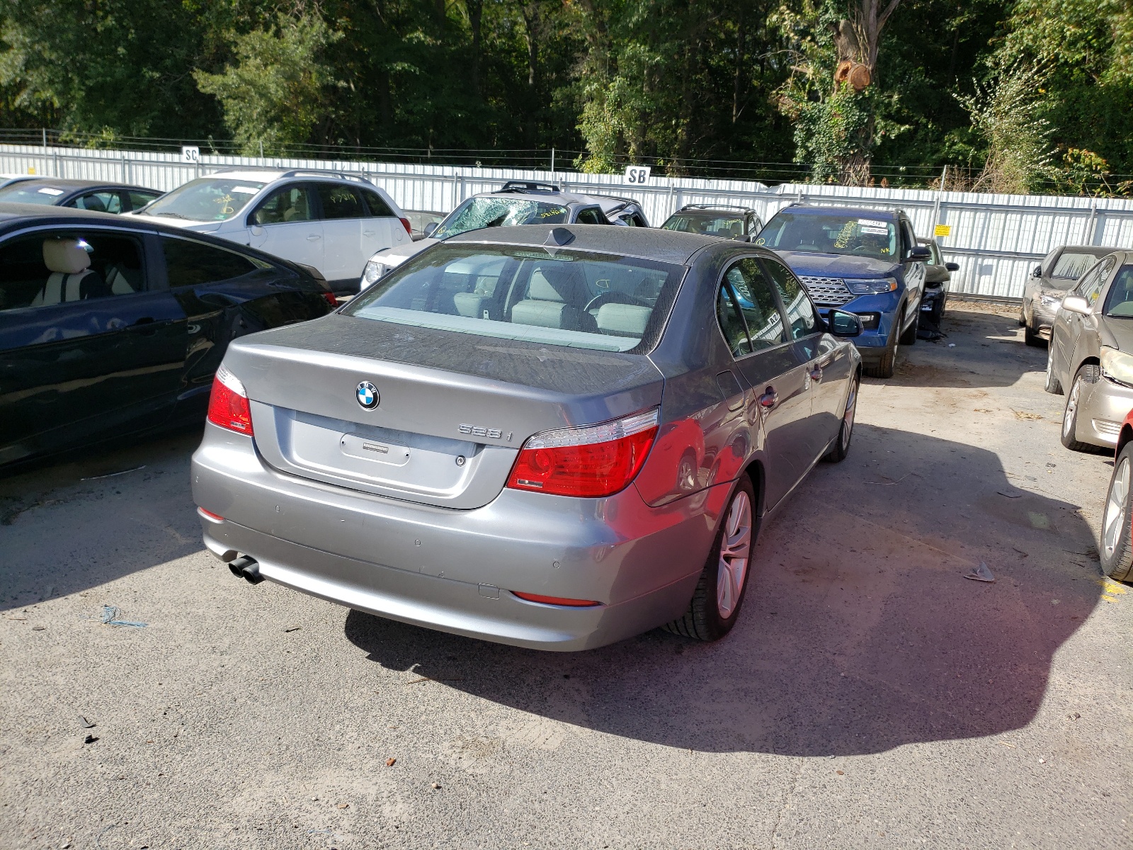 Photo 4 from auction – 2010 BMW 528 I with VIN WBANU5C56AC442700