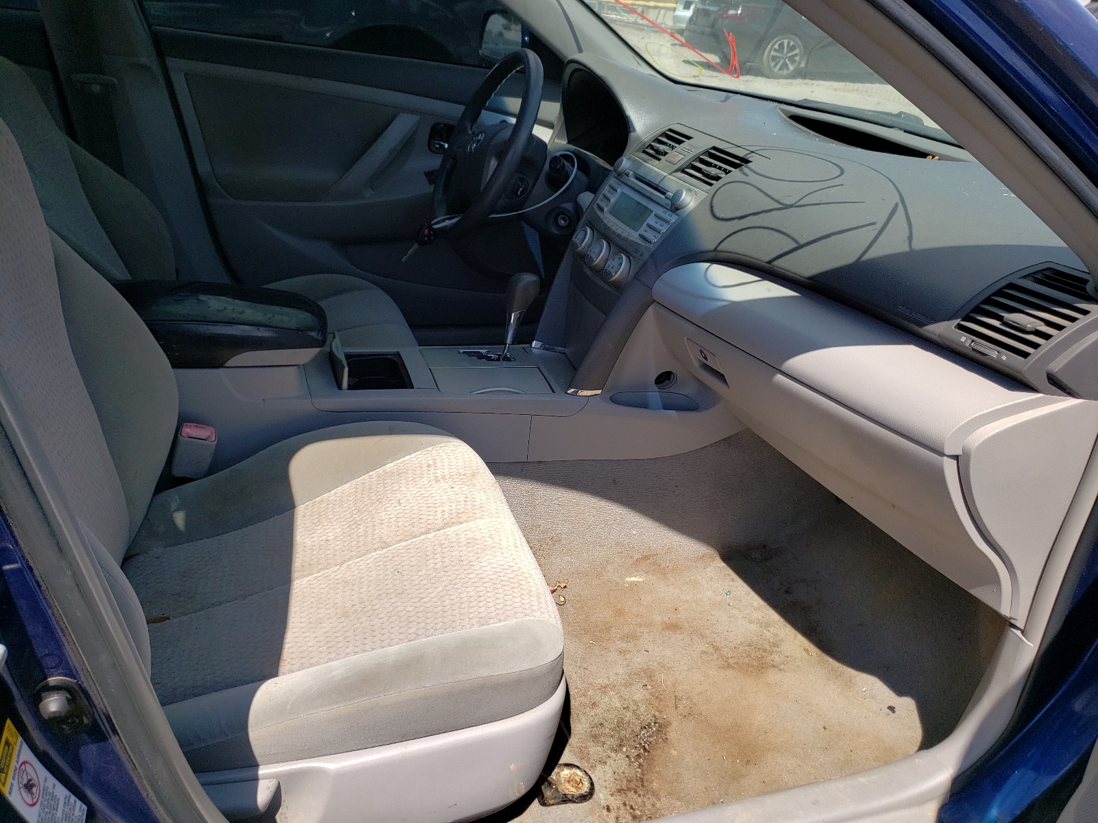 Photo 5 from auction – 2010 TOYOTA CAMRY BASE with VIN 4T1BF3EK6AU549310
