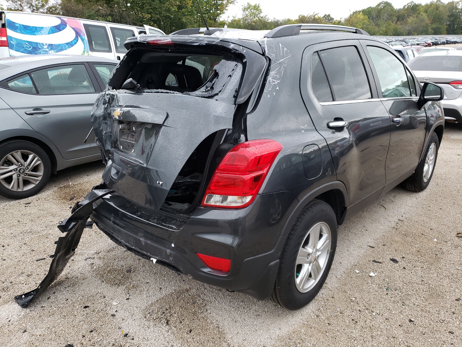 Photo 4 from auction – 2019 CHEVROLET TRAX 1LT with VIN 3GNCJLSB4KL172166