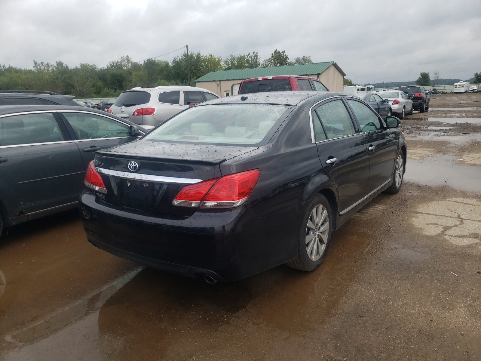 Foto 4 de la subasta – 2011 TOYOTA AVALON BAS con VIN 4T1BK3DB0BU435088