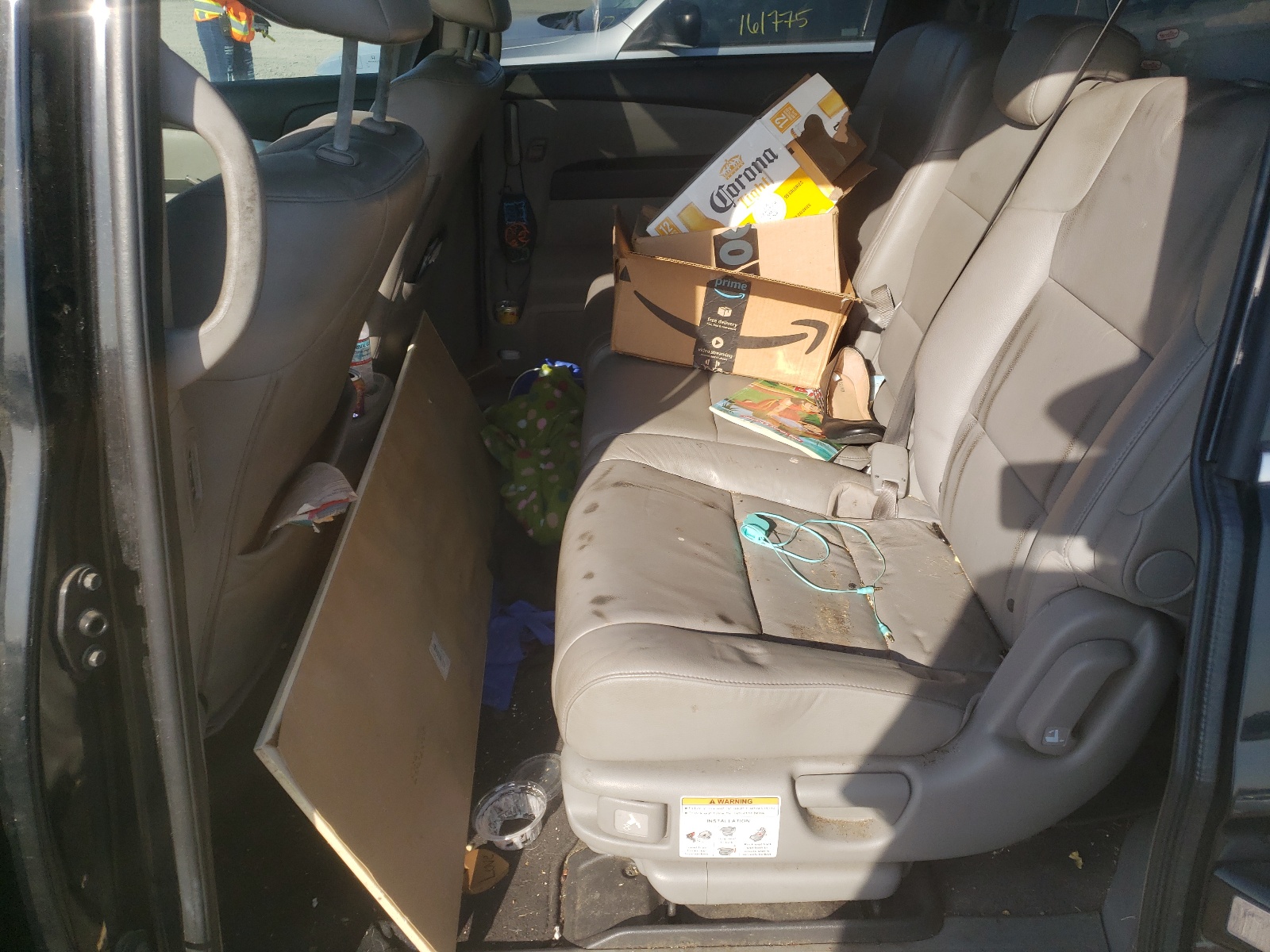 Photo 6 from auction – 2011 HONDA ODYSSEY TO with VIN 5FNRL5H93BB057246