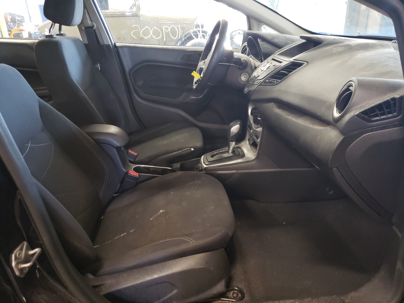 Photo 5 from auction – 2017 FORD FIESTA SE with VIN 3FADP4BJ7HM135159