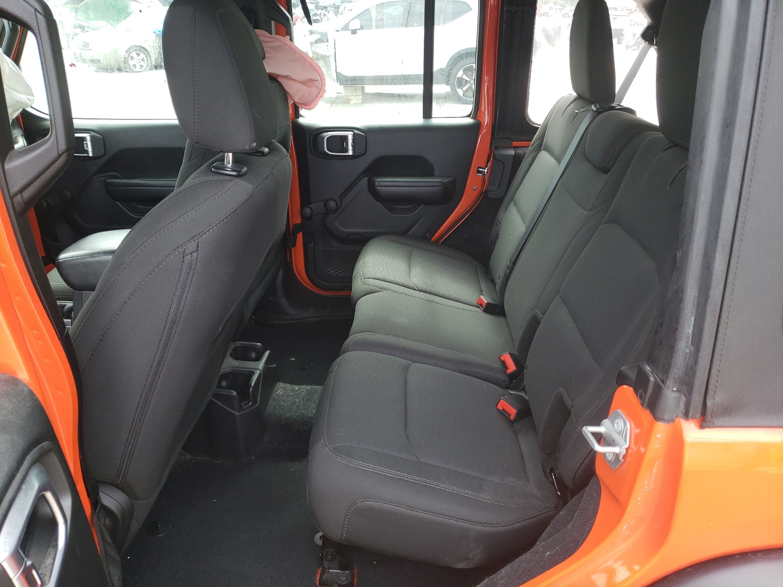 Photo 6 from auction – 2018 JEEP WRANGLER U with VIN 1C4HJXDG7JW274116