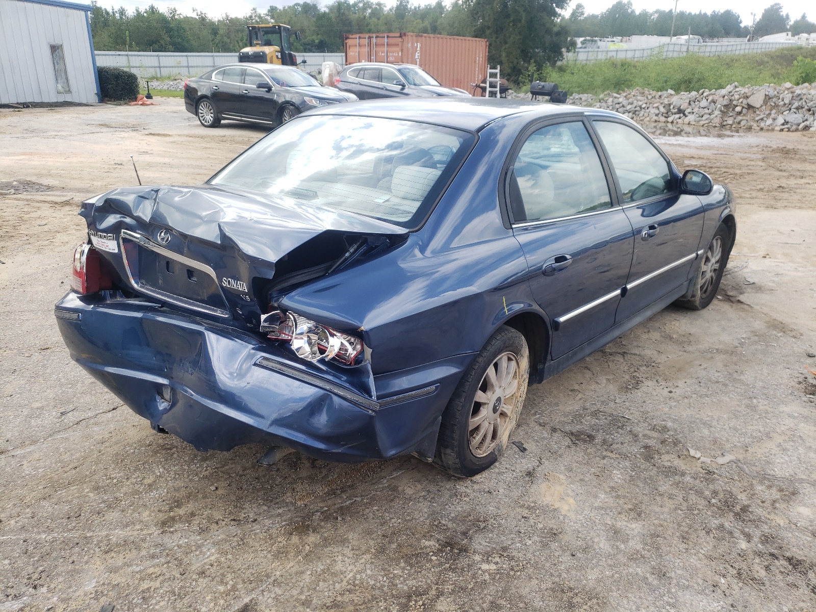 Photo 4 from auction – 2004 HYUNDAI SONATA with VIN KMHWF35H34A074579