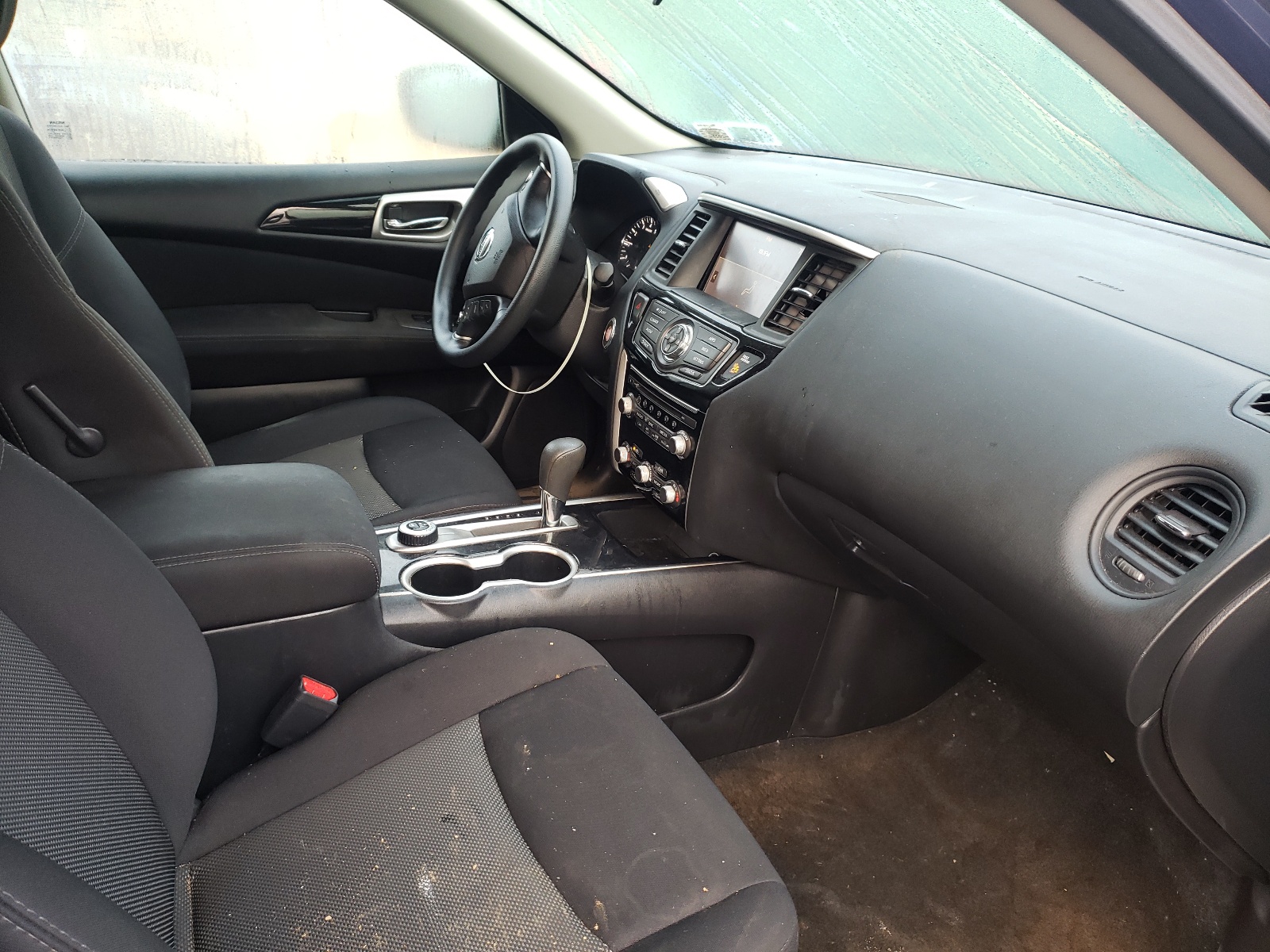 Zdjęcie 5 z aukcji – 2017 NISSAN PATHFINDER z VIN 5N1DR2MM9HC698971