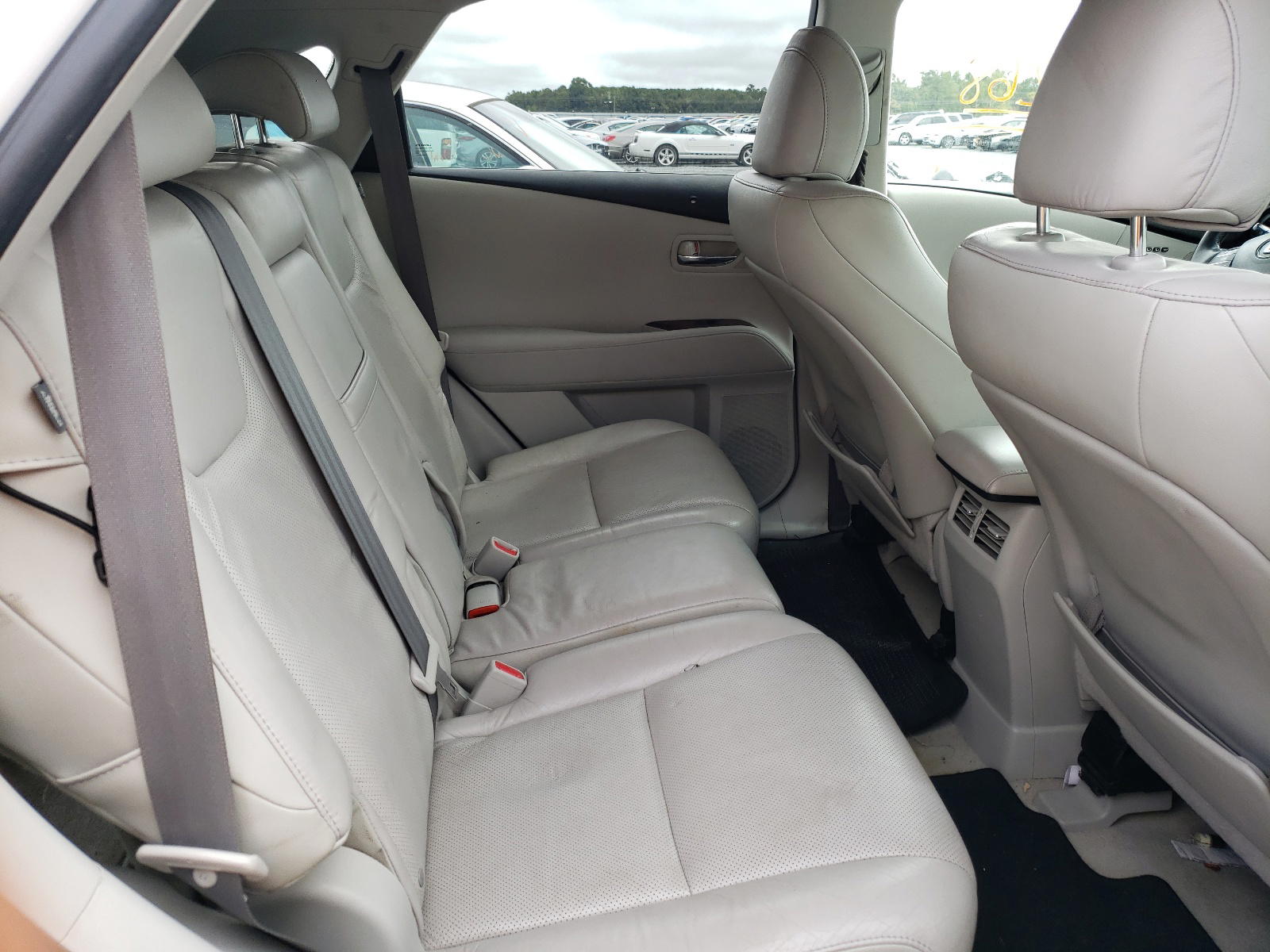 Photo 6 from auction – 2010 LEXUS UK with VIN 2T2ZK1BA5AC030997