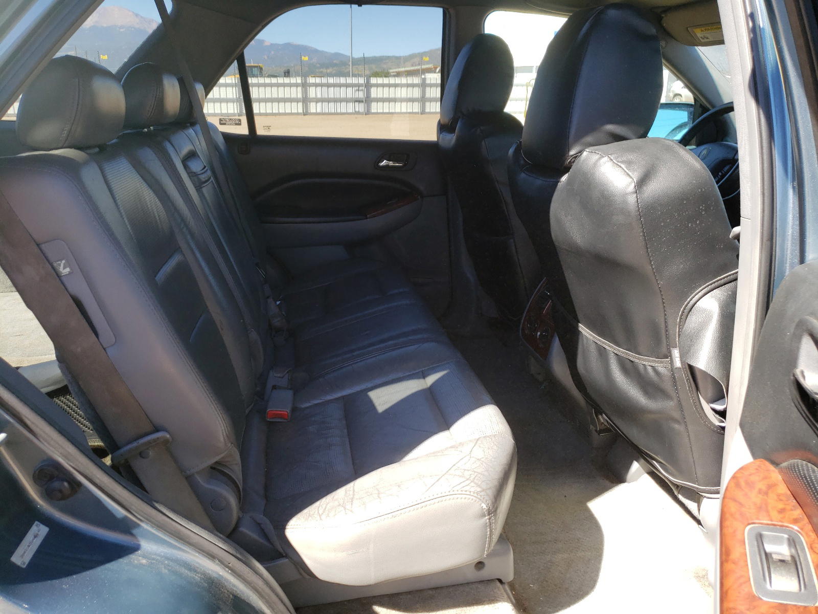 Photo 6 from auction – 2005 ACURA MDX with VIN 2HNYD18255H554148