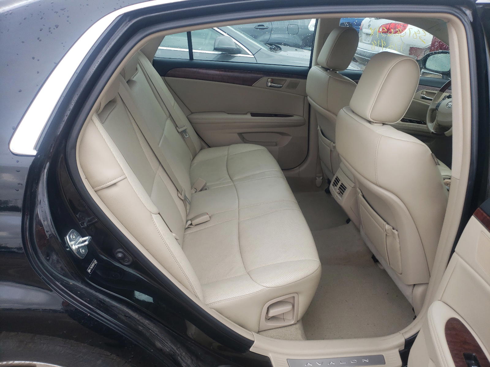 Photo 6 from auction – 2011 TOYOTA AVALON BAS with VIN 4T1BK3DB0BU435088