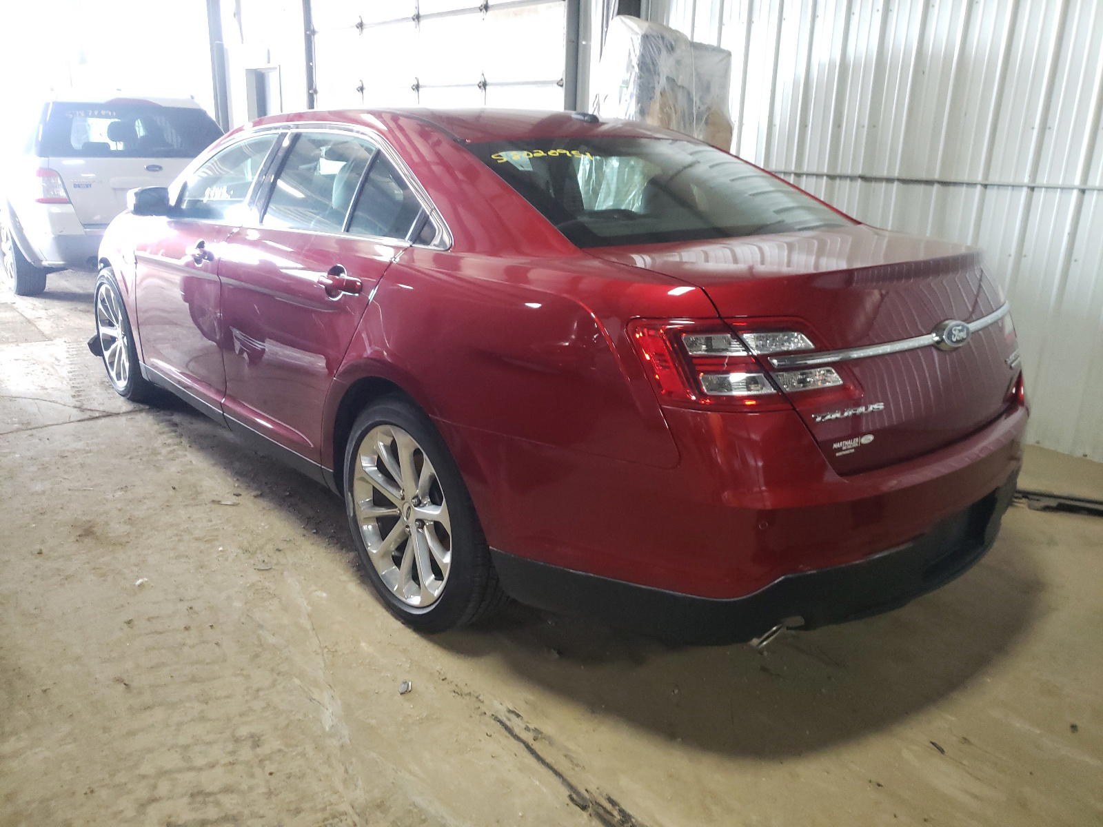 Photo 3 from auction – 2017 FORD TAURUS LIM with VIN 1FAHP2F8XHG117262
