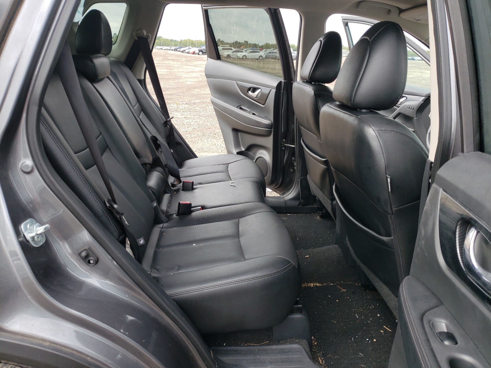 Photo 6 from auction – 2017 NISSAN ROGUE S with VIN 5N1AT2MTXHC823729