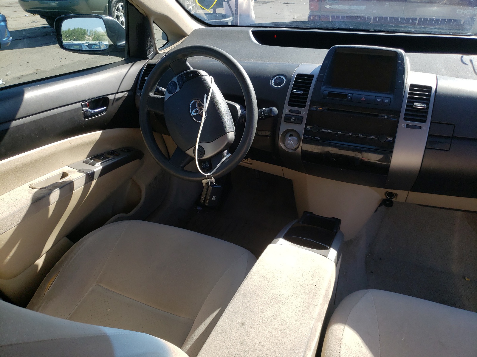 Photo 9 from auction – 2005 TOYOTA PRIUS with VIN JTDKB20UX53115342