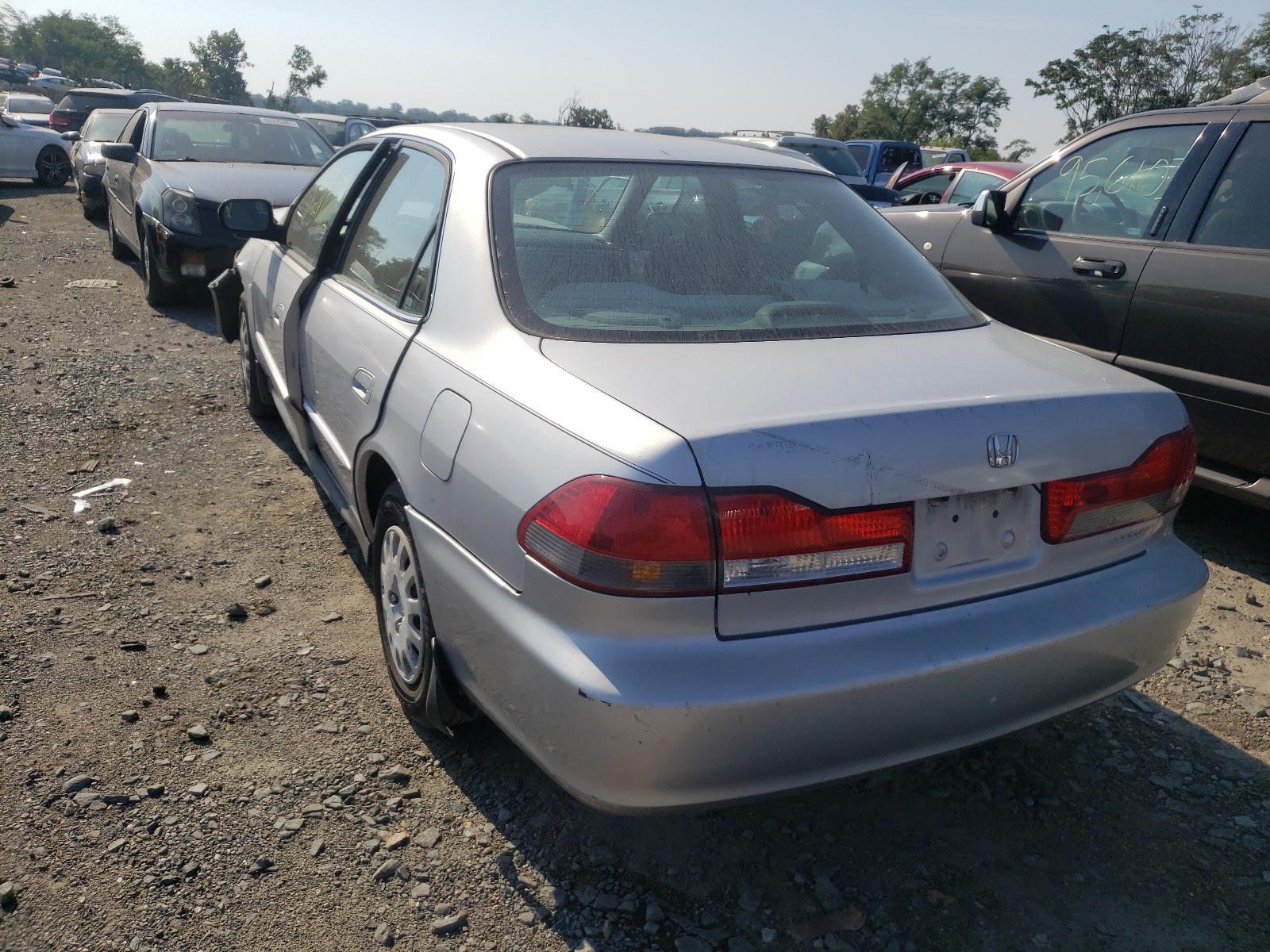 Photo 3 from auction – 2001 HONDA ACCORD VAL with VIN 1HGCF86601A054336