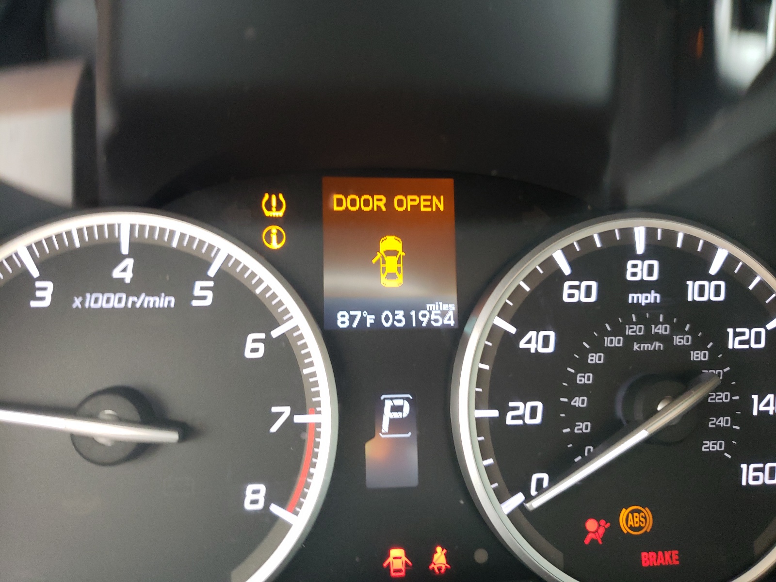 Photo 8 from auction – 2017 ACURA ILX PREMIU with VIN 19UDE2F7XHA004437