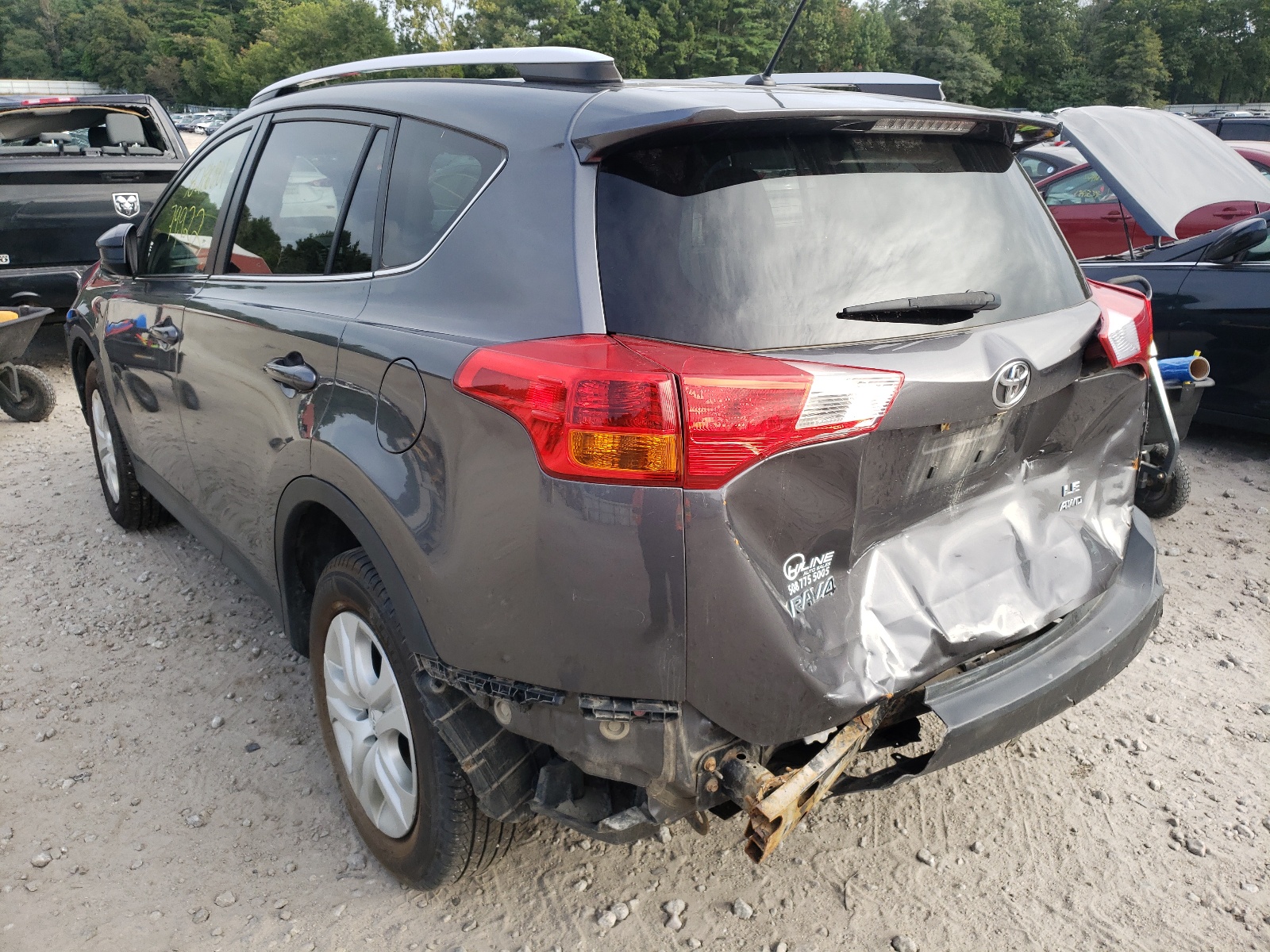 Photo 3 from auction – 2015 TOYOTA RAV4 LE with VIN JTMBFREV1FJ049095