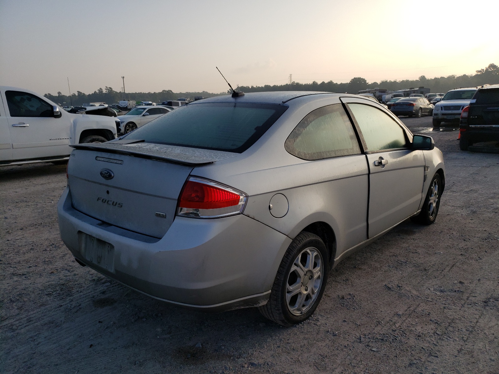 Photo 4 from auction – 2008 FORD FOCUS SE with VIN 1FAHP33N88W212702