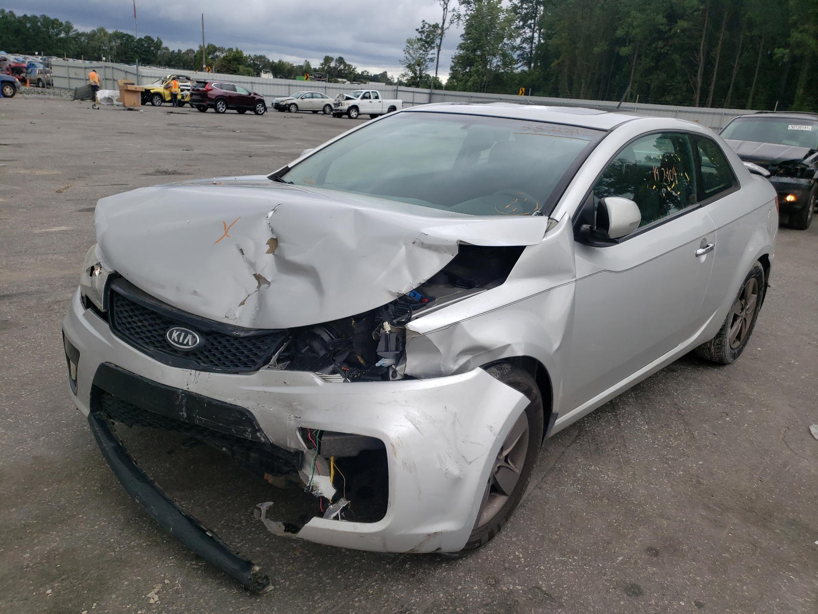 Photo 2 from auction – 2011 KIA FORTE with VIN KNAFU6A25B5322251