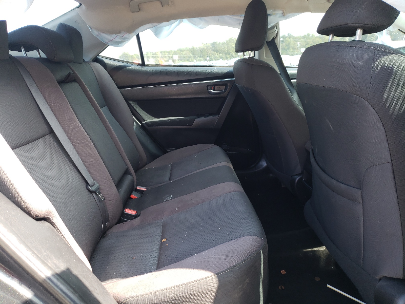 Photo 6 from auction – 2018 TOYOTA COROLLA L with VIN 2T1BURHE4JC048707