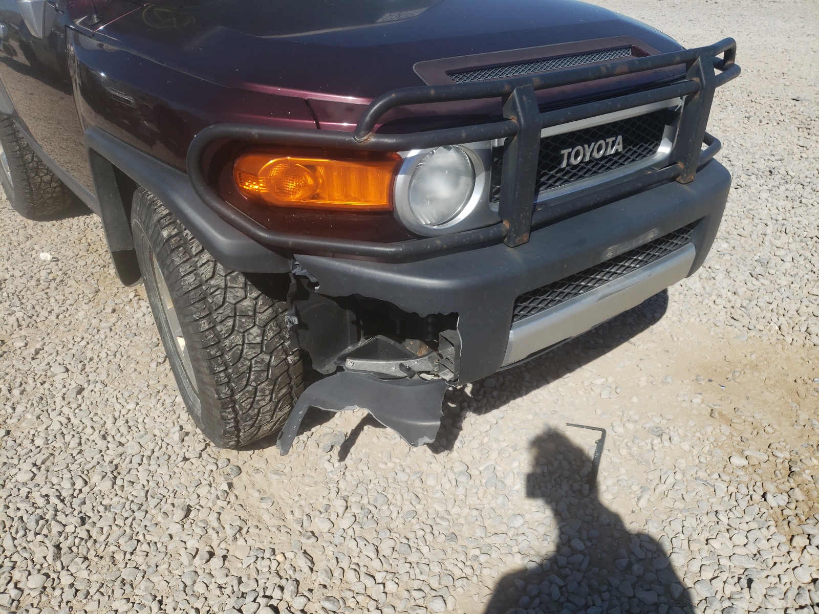 Photo 19 from auction – 2007 TOYOTA FJ CRUISER with VIN JTEBU11F370093799