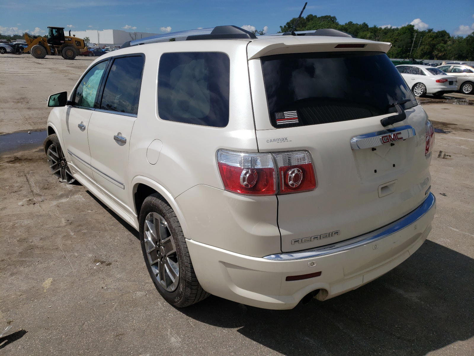 Photo 3 from auction – 2012 GMC ACADIA DEN with VIN 1GKKVTED1CJ287875