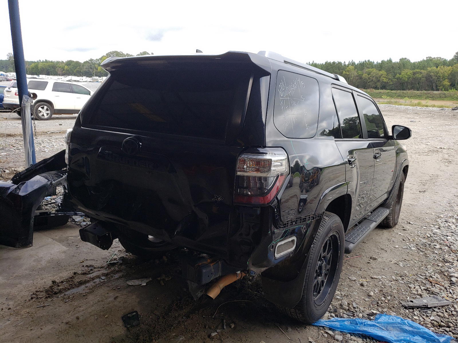 Photo 4 from auction – 2016 TOYOTA 4RUNNER SR with VIN JTEZU5JR1G5124468