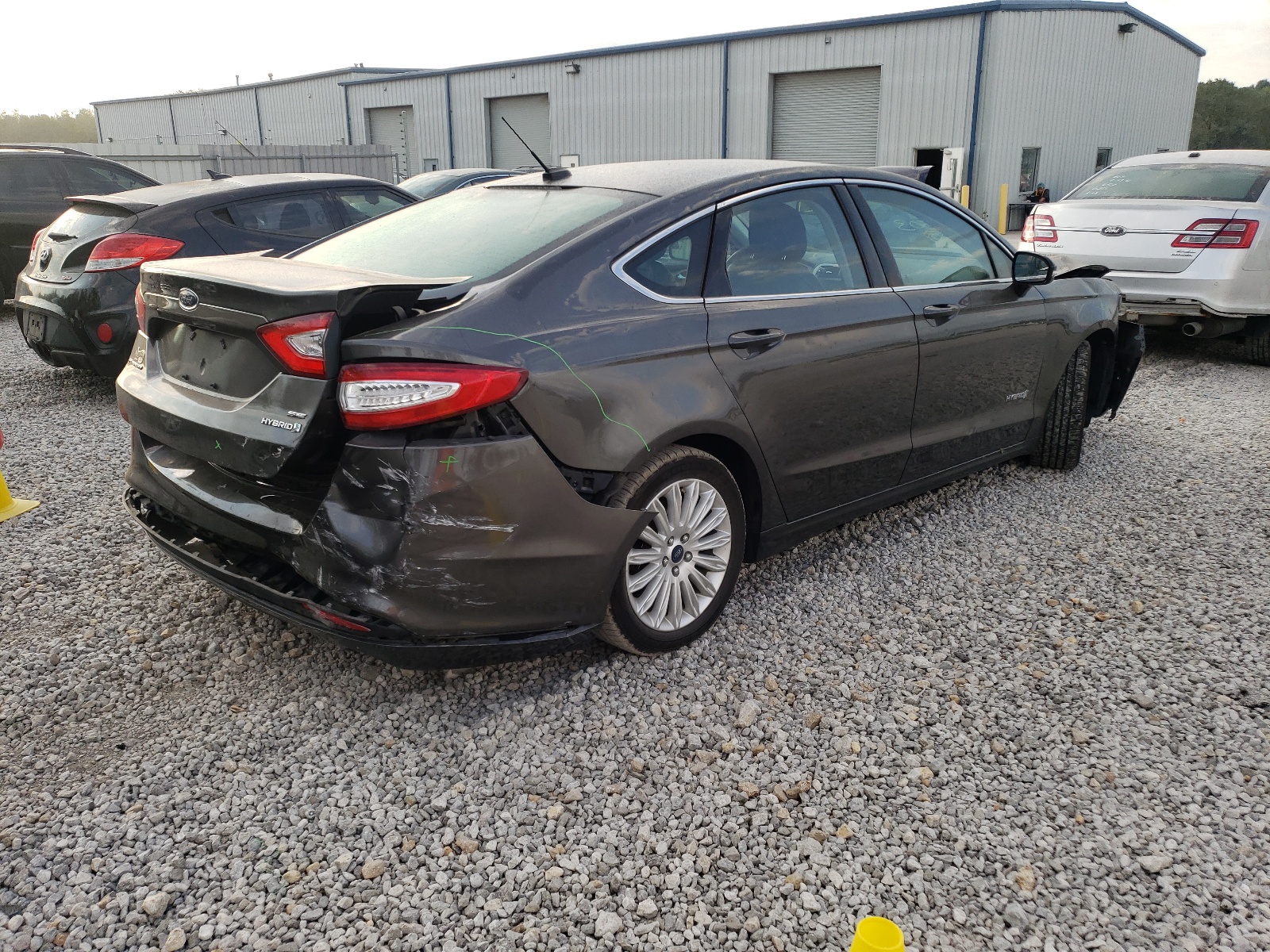 Photo 4 from auction – 2015 FORD FUSION SE with VIN 3FA6P0LU7FR118503