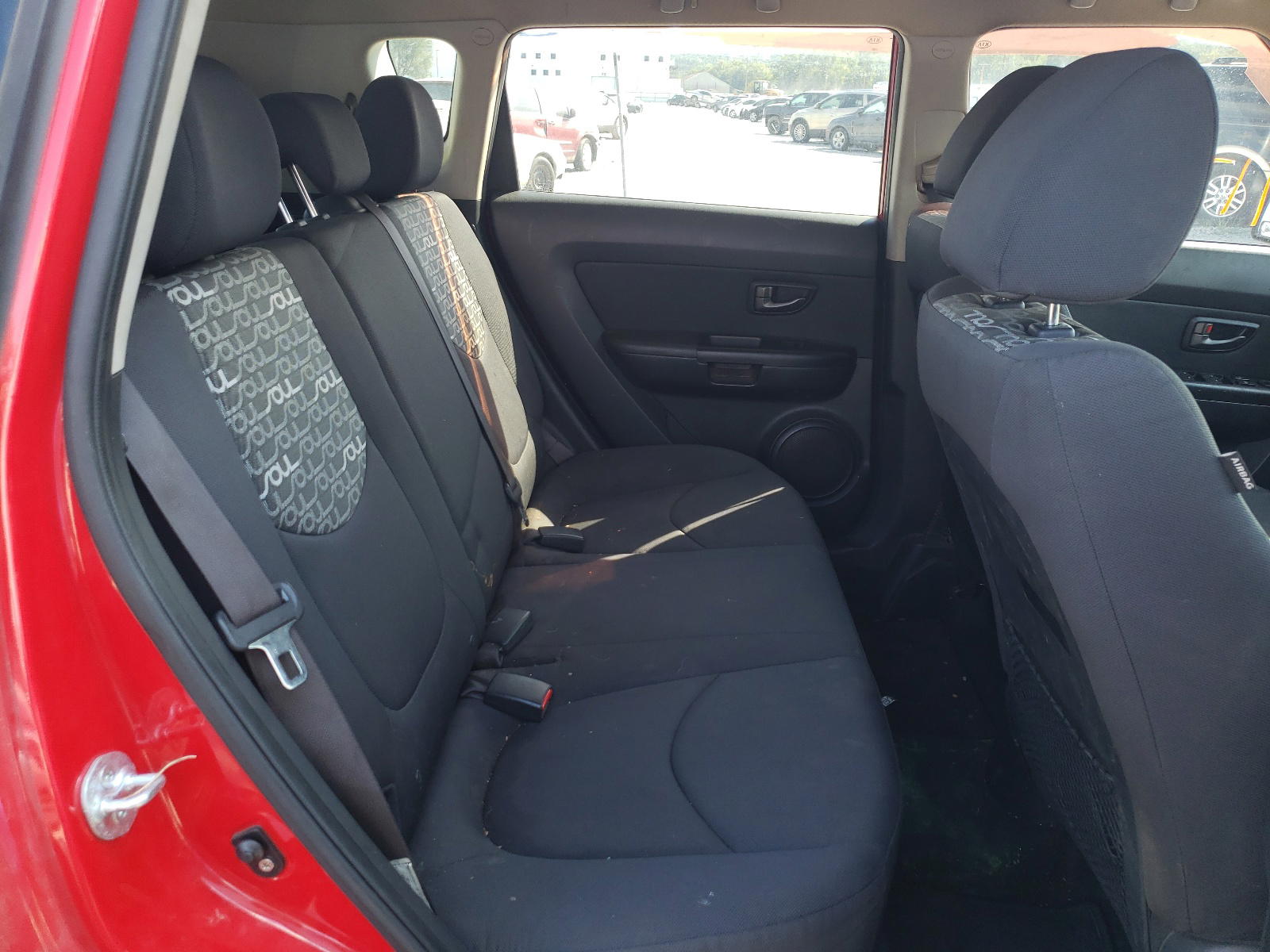 Photo 6 from auction – 2011 KIA SOUL + with VIN KNDJT2A21B7288936