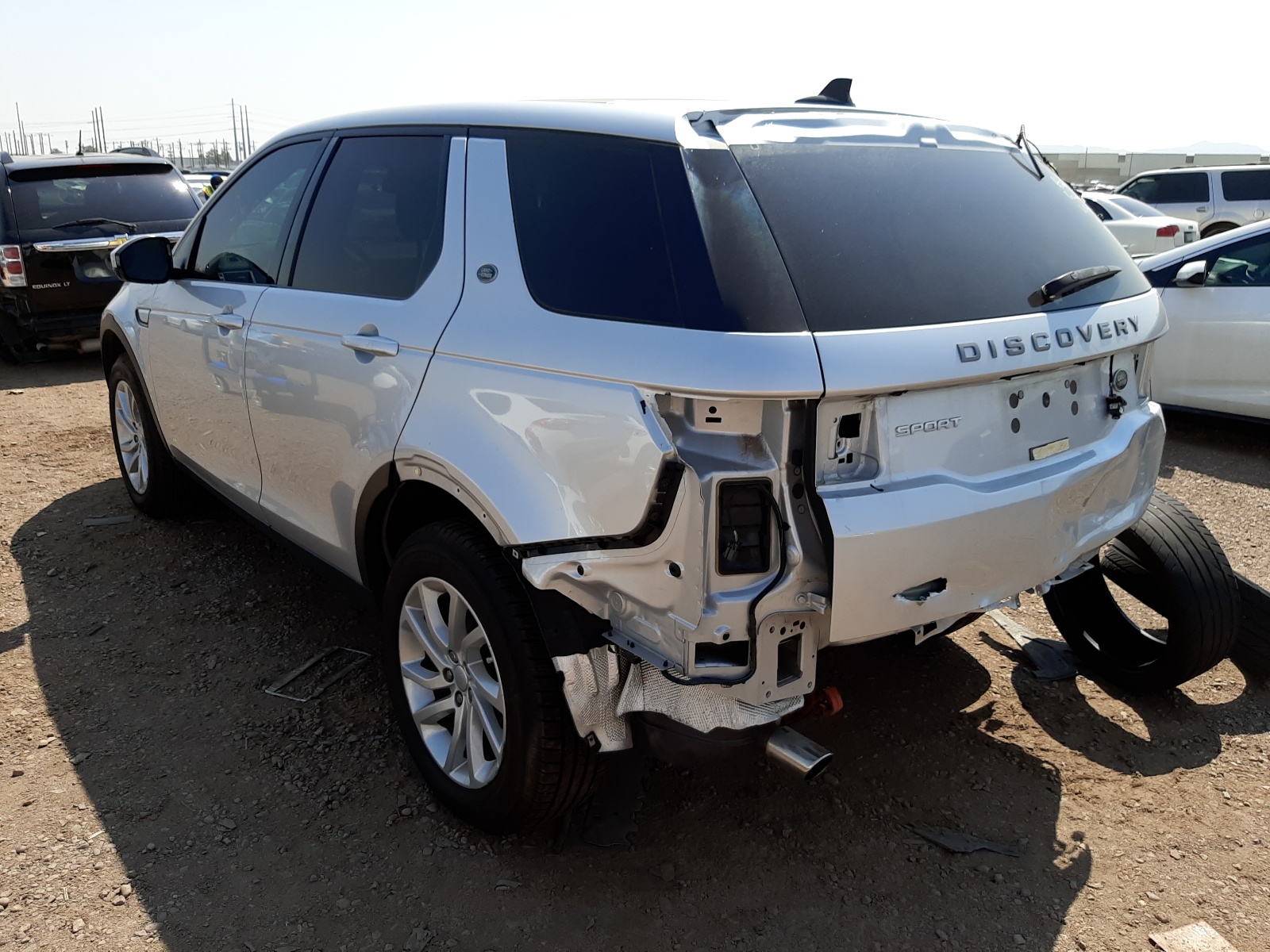 Photo 3 from auction – 2016 LAND ROVER DISCOVERY with VIN SALCR2BG6GH578116