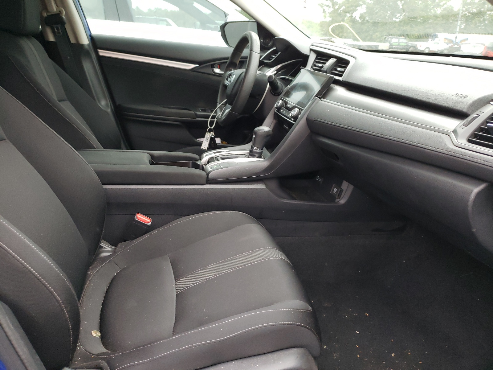Photo 5 from auction – 2018 HONDA CIVIC EX with VIN 2HGFC2F79JH507155