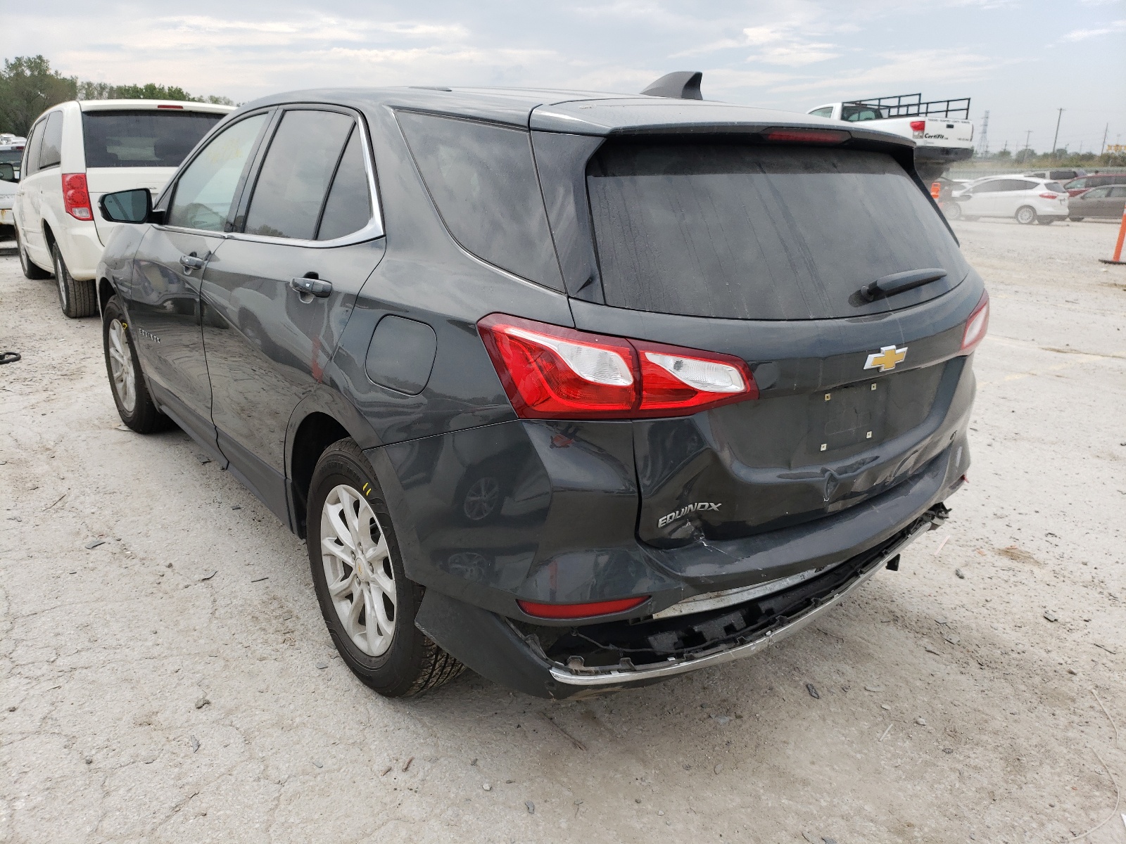 Photo 13 from auction – 2018 CHEVROLET EQUINOX LT with VIN 2GNAXJEV9J6242635