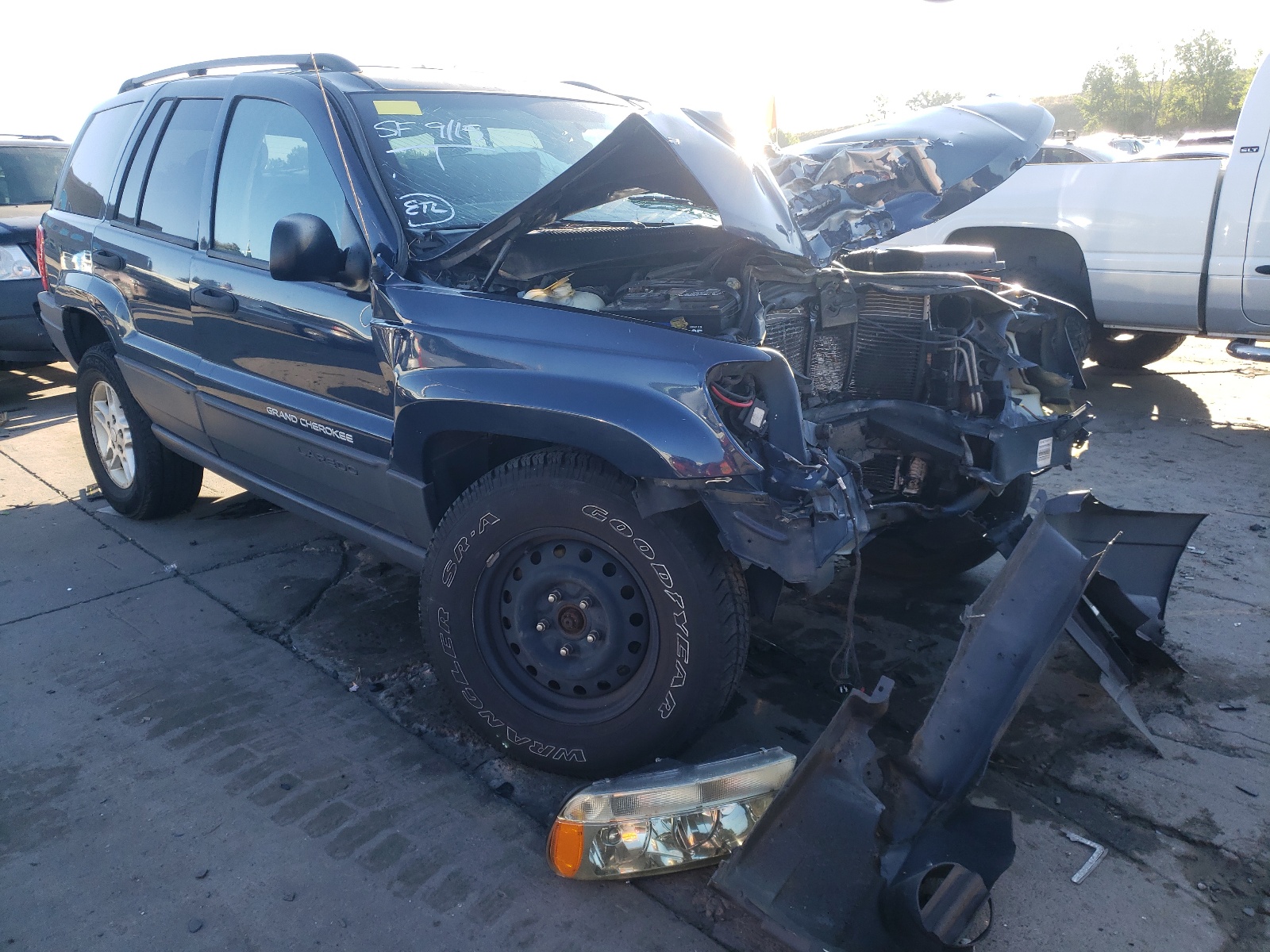 JEEP GRAND CHER 2004 with VIN 1J4GW48S54C347994 - Photo from auction