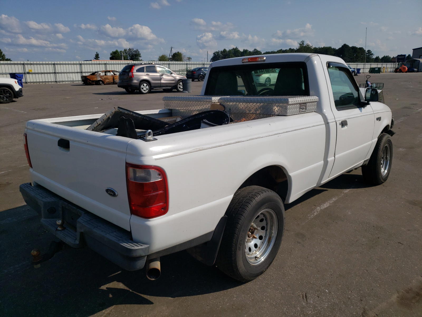 Photo 4 from auction – 2004 FORD RANGER with VIN 1FTYR10U24PB35172