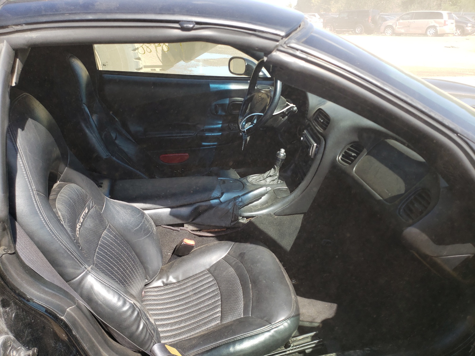Photo 5 from auction – 1997 CHEVROLET CORVETTE with VIN 1G1YY22G2V5103621