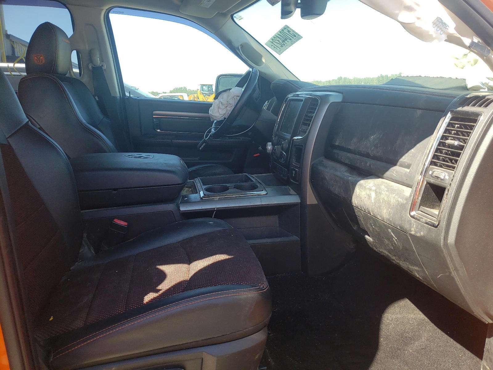 Photo 5 from auction – 2015 RAM 1500 SPORT with VIN 1C6RR7MT2FS702464