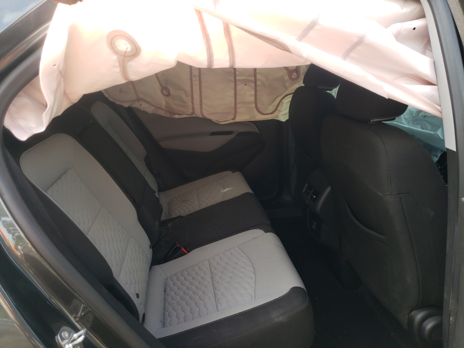 Photo 6 from auction – 2020 CHEVROLET EQUINOX LS with VIN 3GNAXHEV5LS516295