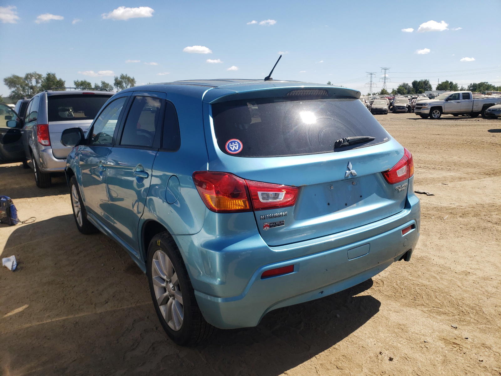 Photo 3 from auction – 2011 MITSUBISHI OUTLANDER with VIN JA4AR4AU0BZ020454