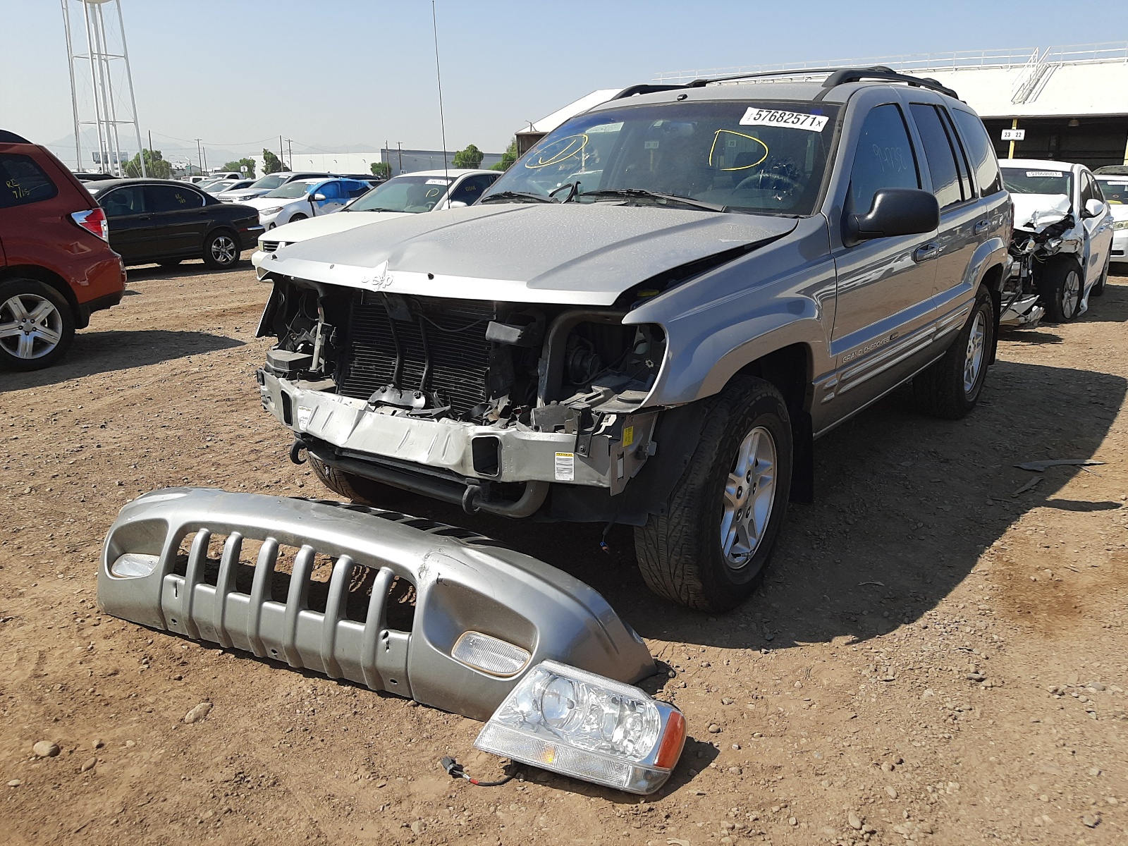 Photo 2 from auction – 2000 JEEP GRAND CHER with VIN 1J4GW58N9YC186474