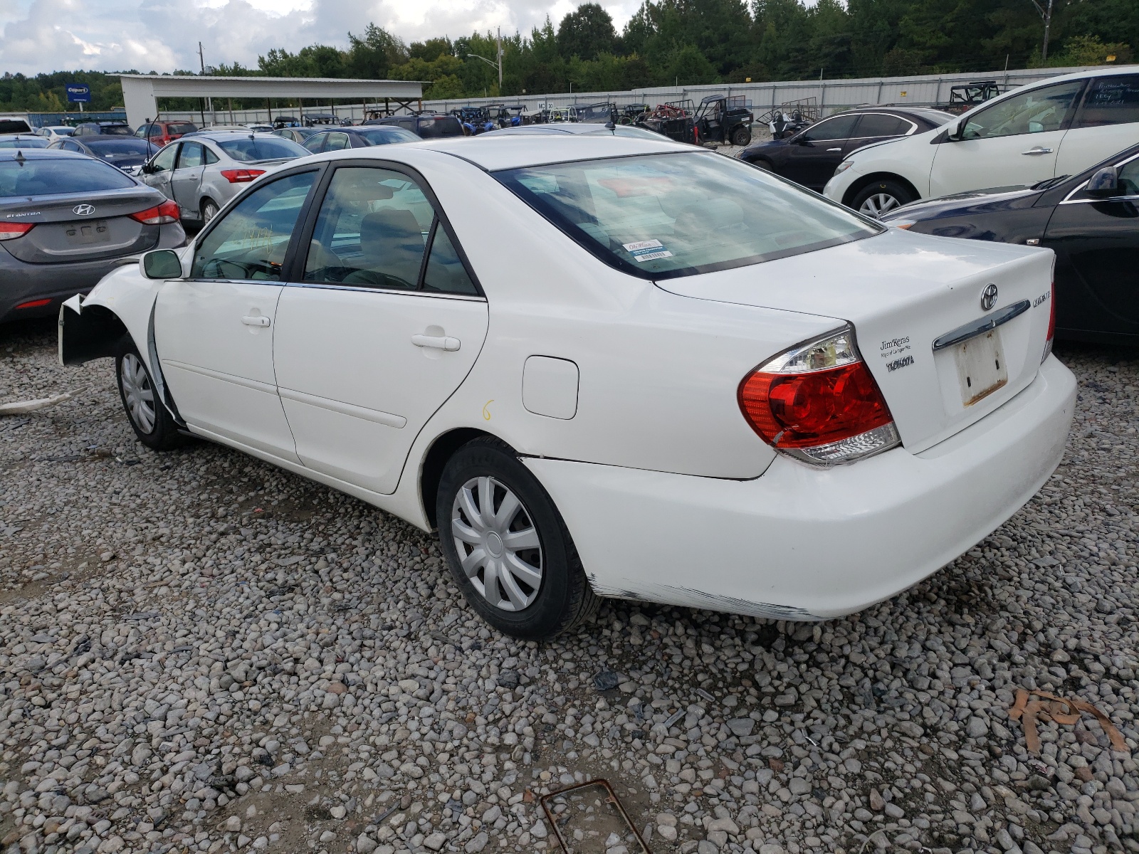 Photo 3 from auction – 2005 TOYOTA CAMRY LE with VIN 4T1BE30K45U427609