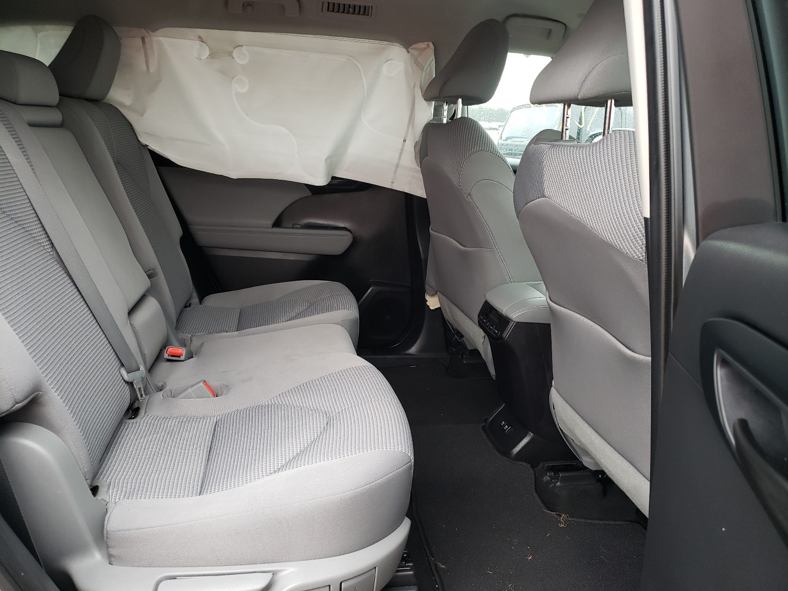 صورة رقم 6 من المزاد - 2021 TOYOTA HIGHLANDER مع VIN 5TDZZRAH5MS052782