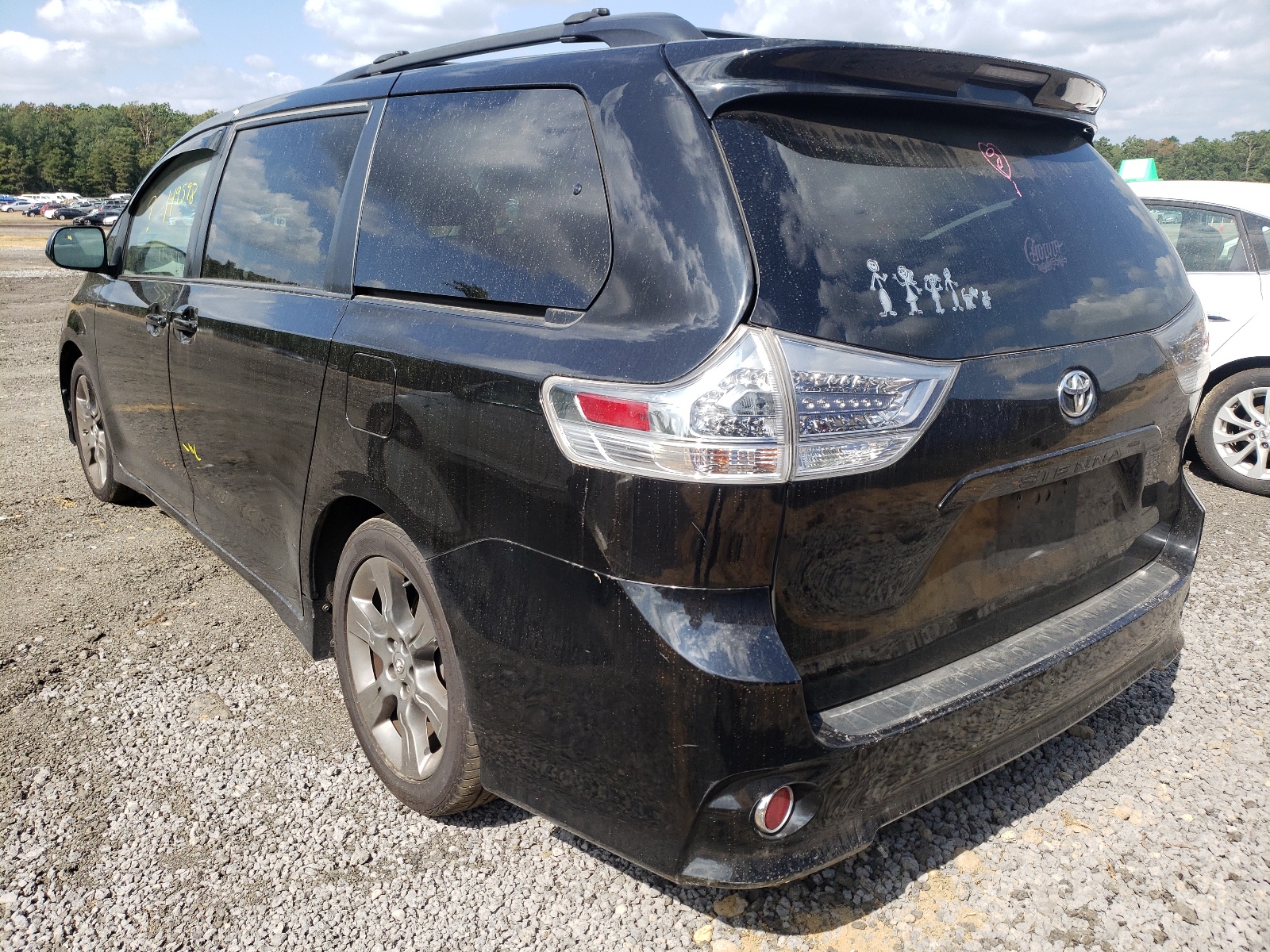 Photo 3 from auction – 2011 TOYOTA SIENNA SPO with VIN 5TDXK3DC9BS174678