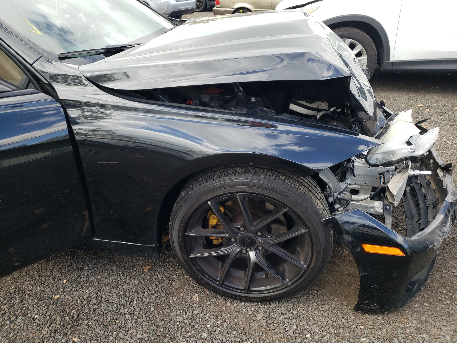 Photo 9 from auction – 2014 BMW 320 I XDRI with VIN WBA3C3C54EF984588