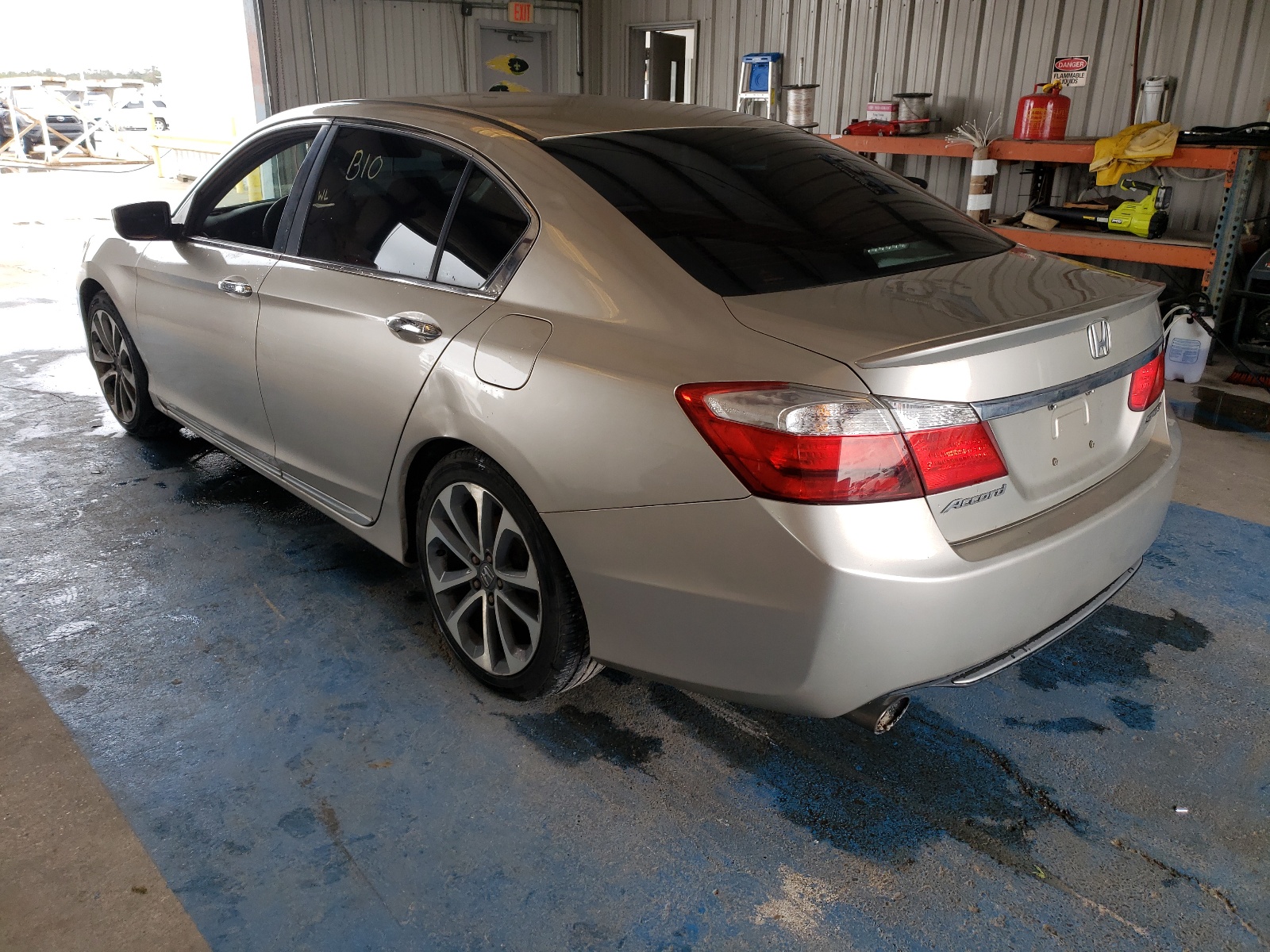 Photo 3 from auction – 2014 HONDA ACCORD SPO with VIN 1HGCR2F55EA209741