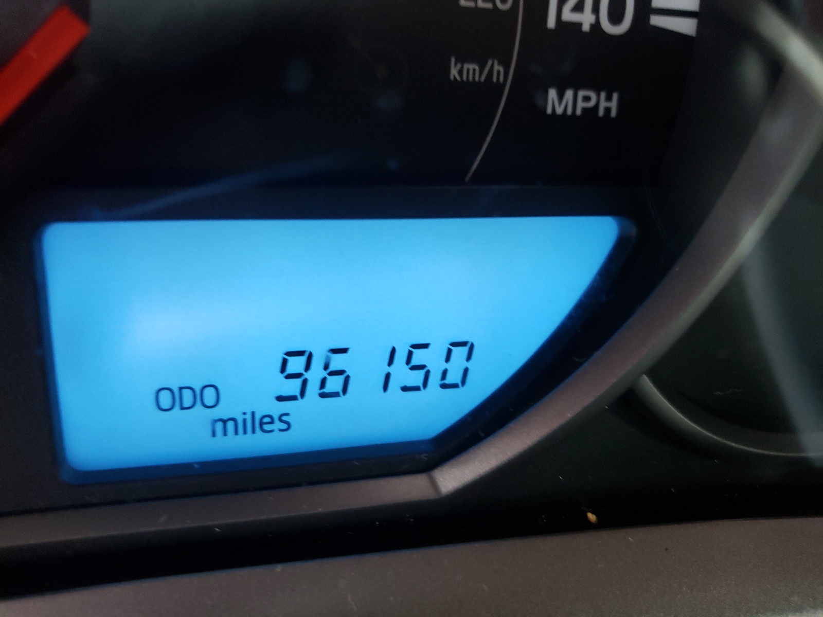 Photo 8 from auction – 2016 TOYOTA RAV4 LE with VIN JTMBFREV9GJ051419