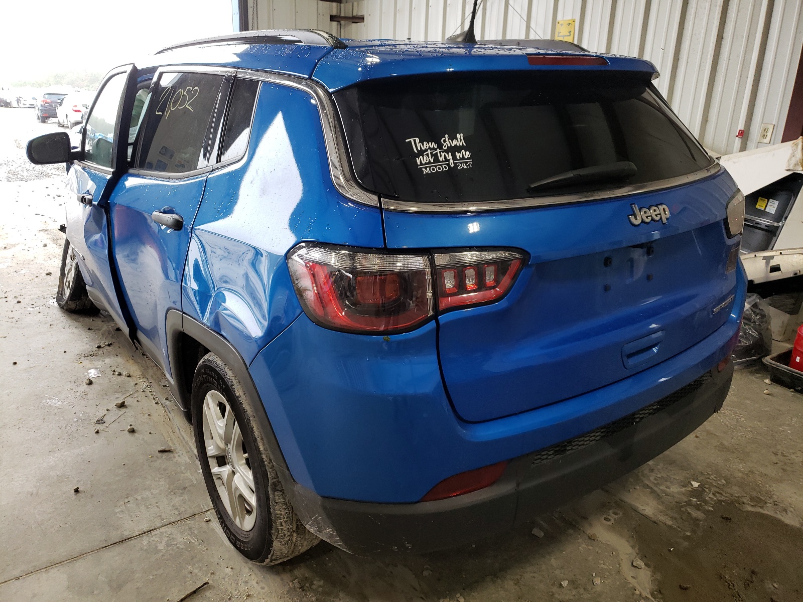 Foto 3 de la subasta – 2021 JEEP COMPASS SP con VIN 3C4NJCAB5MT508512