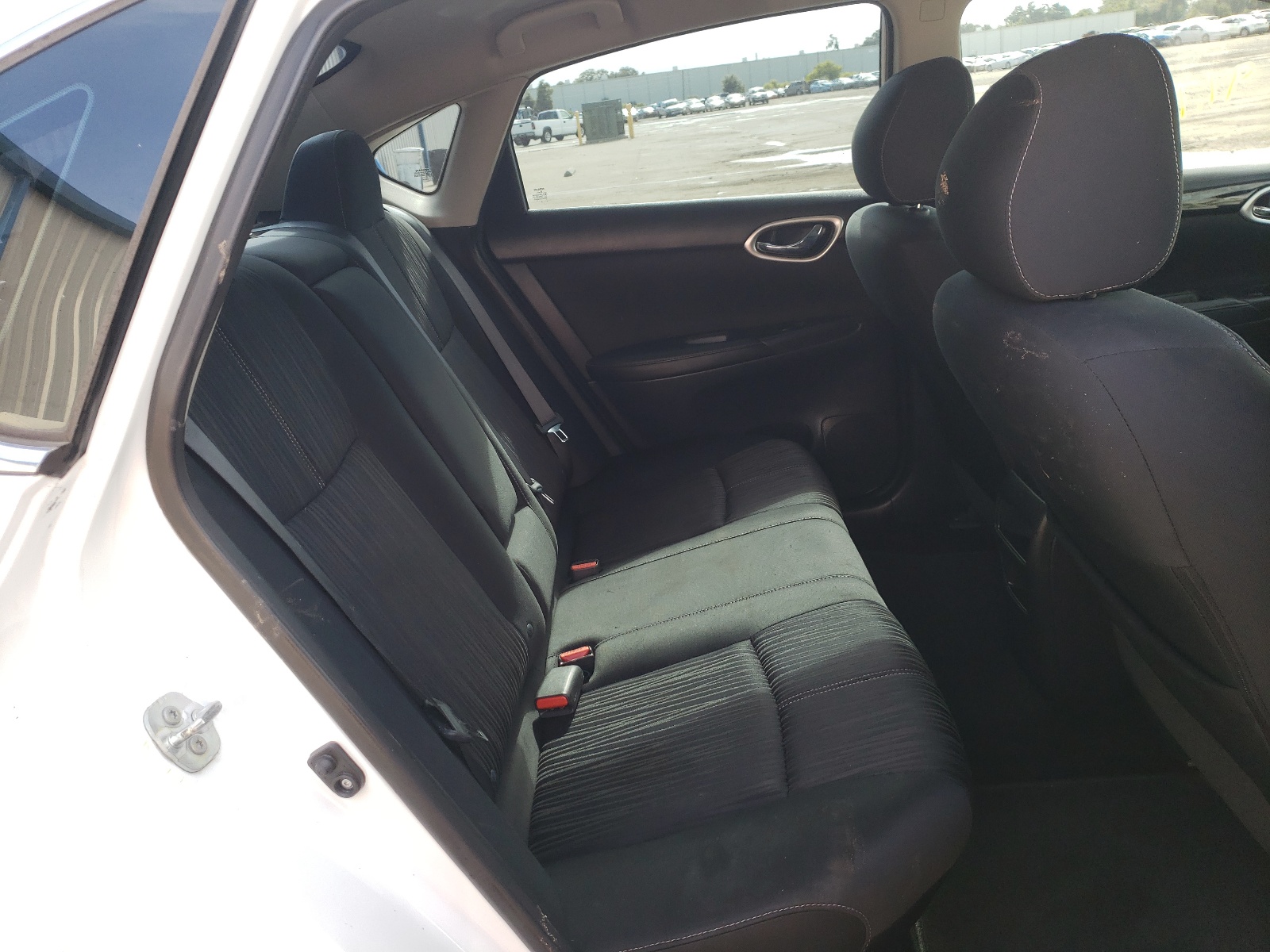 Photo 6 from auction – 2016 NISSAN SENTRA S with VIN 3N1AB7AP7GY240328