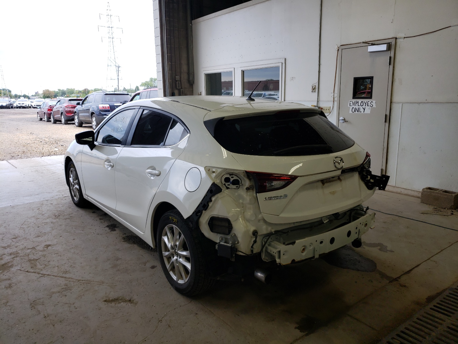 Photo 3 from auction – 2016 MAZDA 3 SPORT with VIN JM1BM1K78G1335170