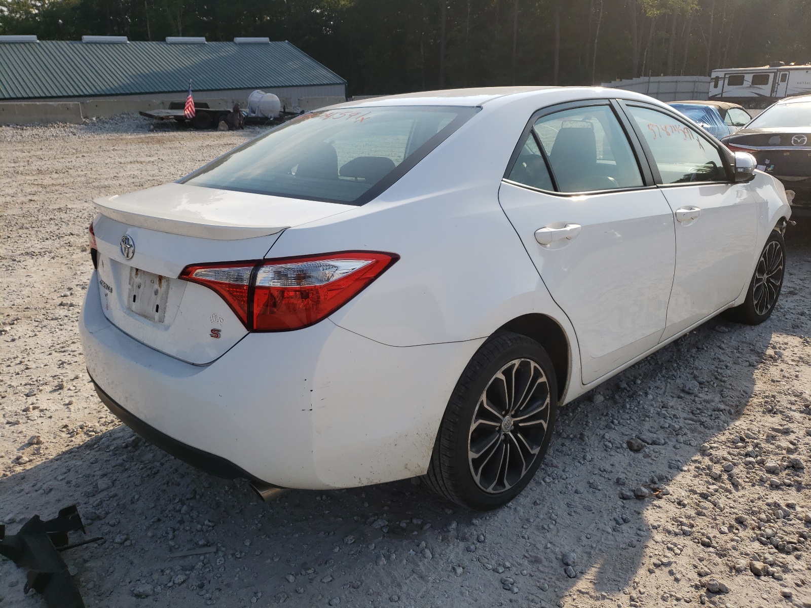 Photo 4 from auction – 2014 TOYOTA COROLLA L with VIN 2T1BURHE5EC220491