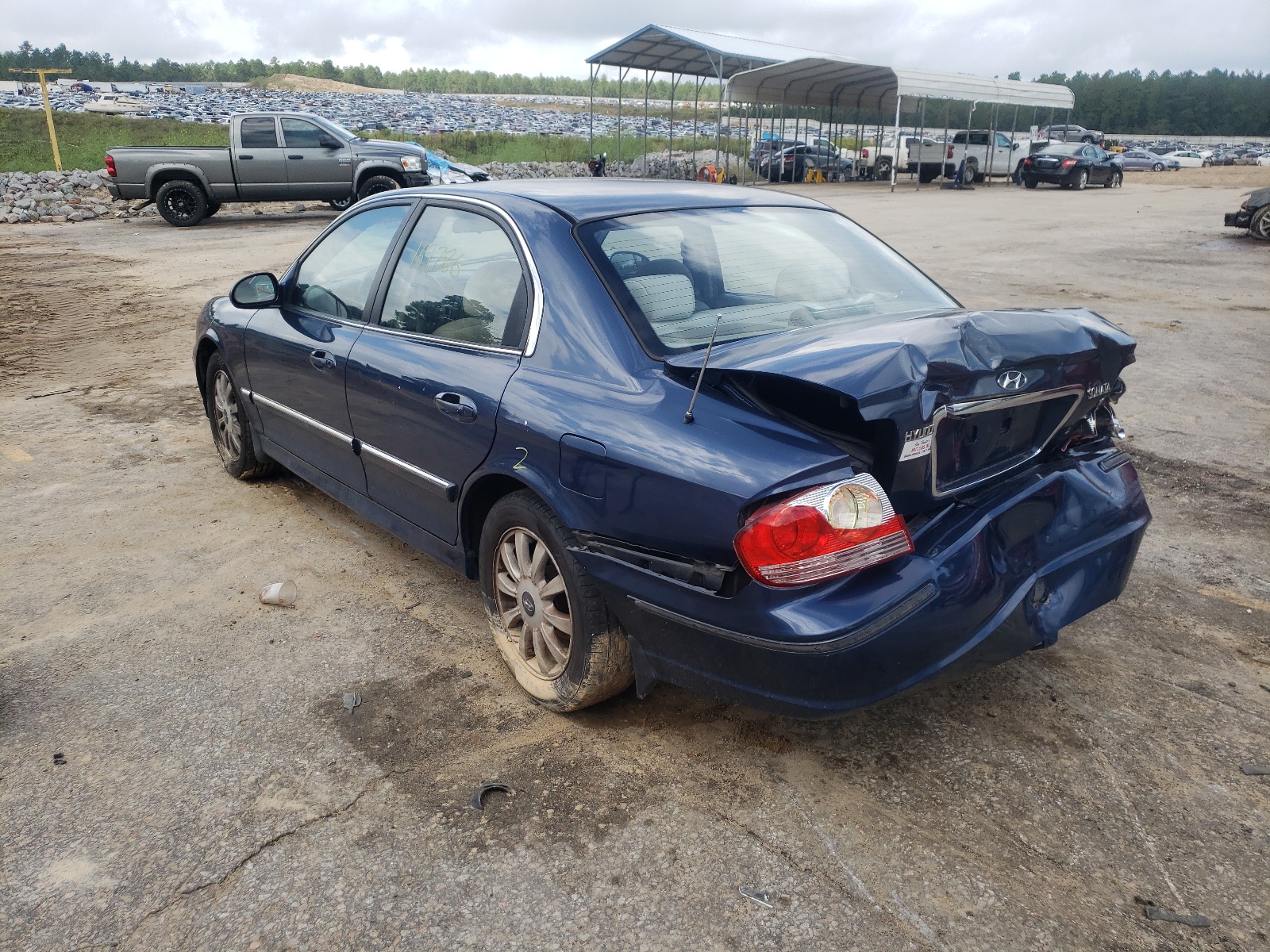 Photo 3 from auction – 2004 HYUNDAI SONATA with VIN KMHWF35H34A074579